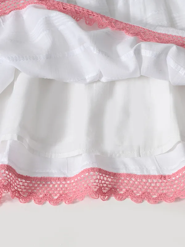 Bella_Moda_Cotton_Woven_Girls_Floral_Embroidered_Fit_And_Flare_Dress_With_Lace_Detailing