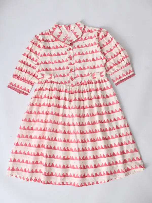 Girls_Sriped_Cotton_Woven_Dress_With_Bow_Waist_Applique_Peach_And_White