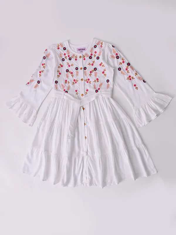 Bella_Moda_Cotton_Woven_Full_Sleeve_Floral_Embroidered_Fit_And_Flare_Dress_White
