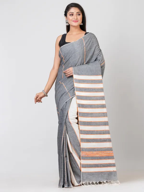 Grey_And_White_Handloom__Saree_For_Women
