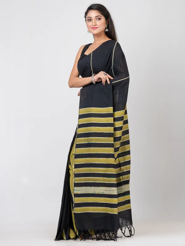 Black_Handloom__Saree_For_Women