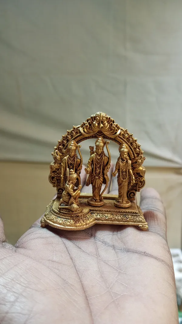 Gold_Tone_Ram_Darbar_Decorative_Idol