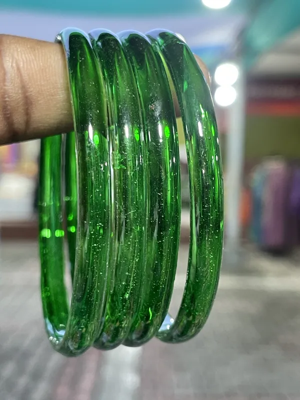 Green_Glass_Bangles_for_Women