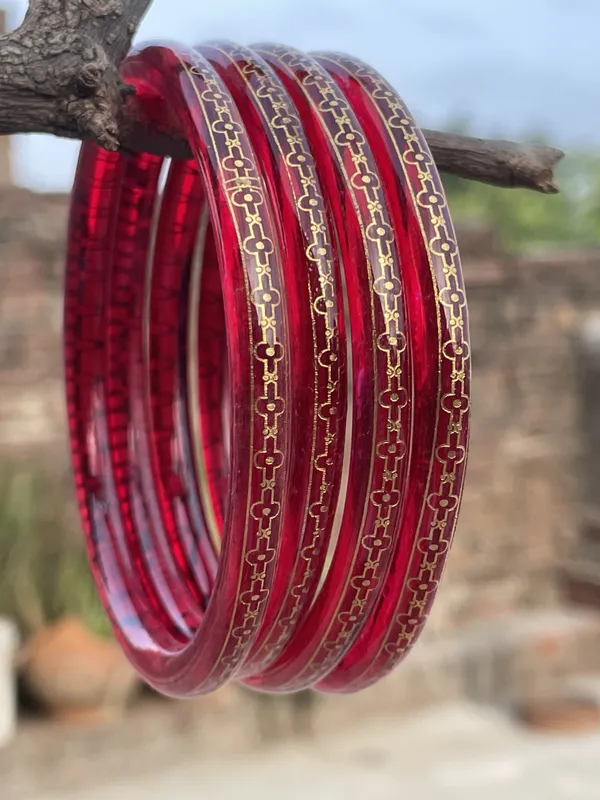 Red_Glass_Traditional_Bangles_for_Women