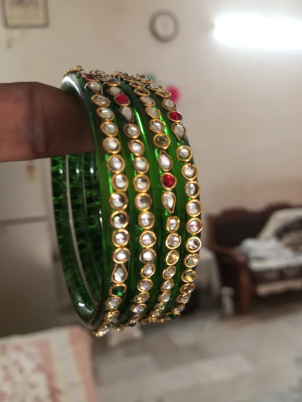 Green_Embellished_Bangle_Set_for_Women