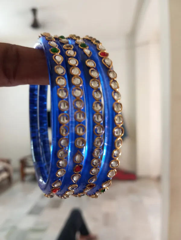 Blue_Stone_Studded_Bangle_Set_for_Women