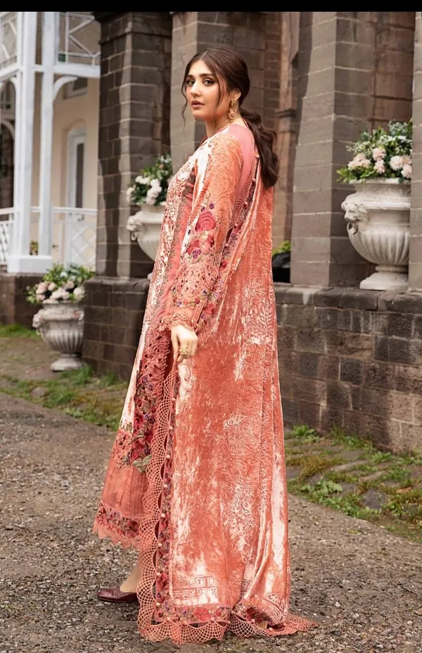 Maria_B_Winter_Luxe_24_D-6