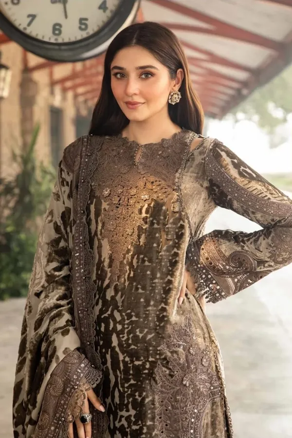 Maria_B_Winter_Luxe_D-1