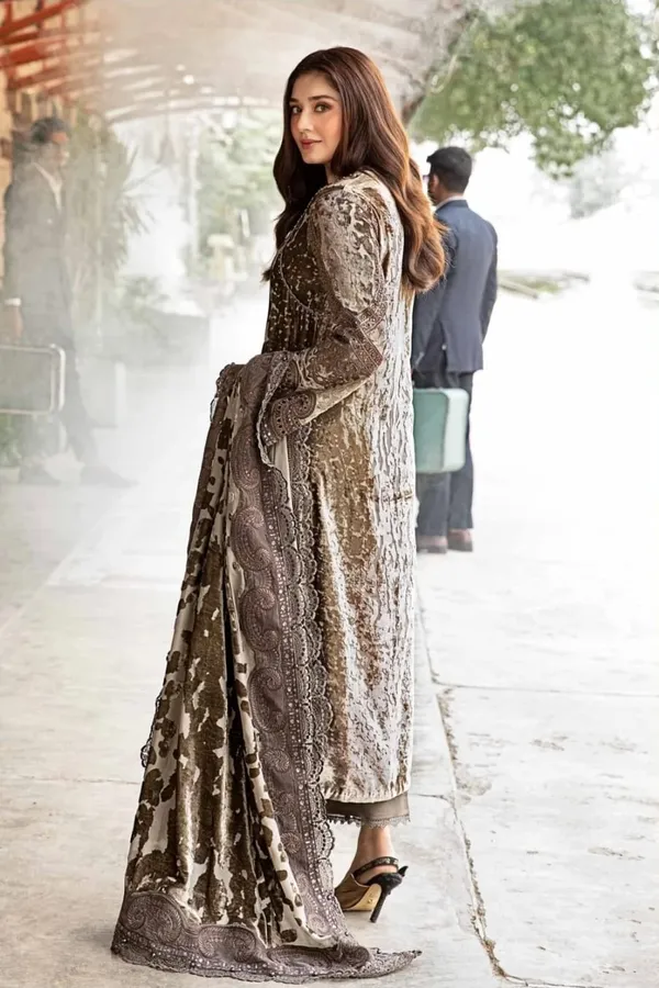 Maria_B_Winter_Luxe_D-1