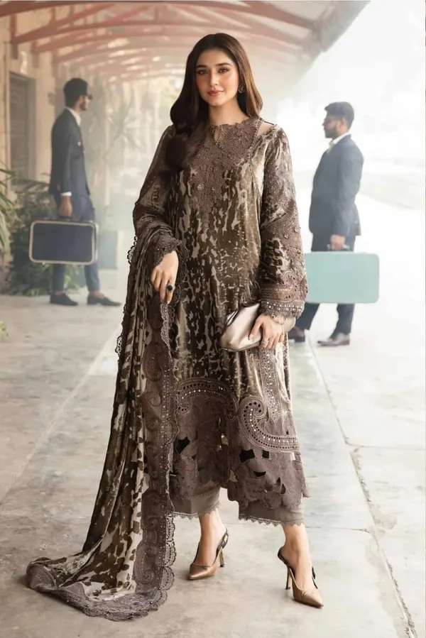 Maria_B_Winter_Luxe_D-1