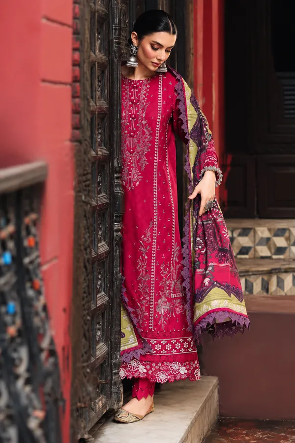Nureh_Maya_Linen–_Magenta_&_Olive_Embroidered_Linen_Jacquard_Shirt_with_Printed_Woolen_Shawl