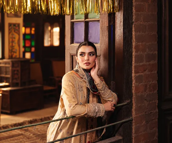 Nureh_Maya_Linen_–_Beige_Gold_Embroidered_Linen_Jacquard_Suit_with_Printed_Woolen_Shawl