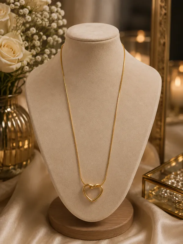 Gold_Alloy_Heart_Pendant_Necklace_For_Women