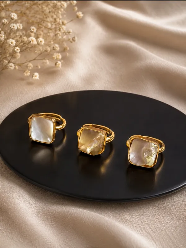 Gold_Brass_Mother_Of_Pearl_Adjustable_Statement_Ring_For_Women