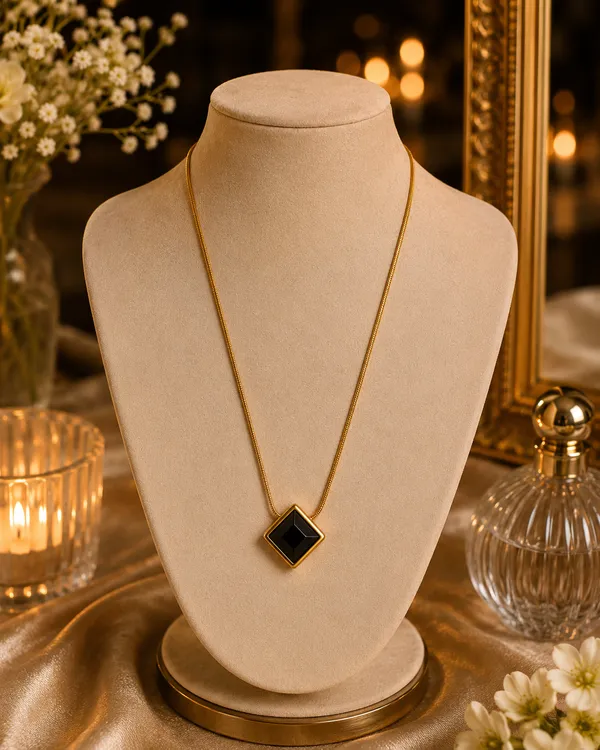 Gold_Black_Alloy_Black_Onyx_Square_Pendant_Necklace_For_Women