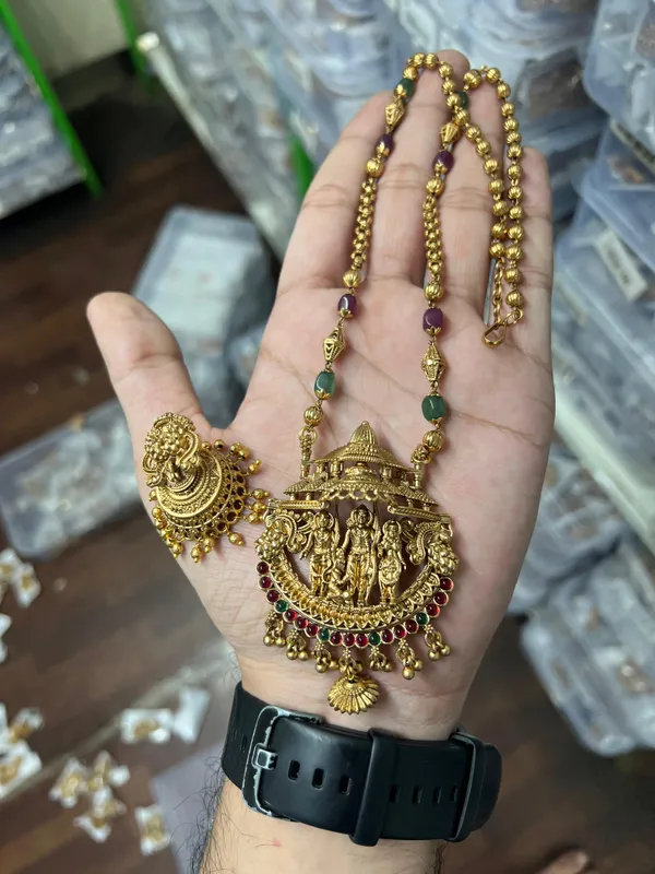 Gold-Finish_Temple_Jewellery_Necklace_Set_with_Green_&_Maroon_Beads