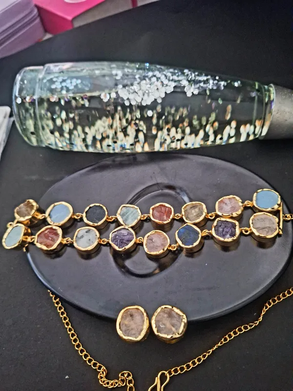 Gold_Alloy_Natural_Stone_Multicolor_Choker_Necklace_For_Women
