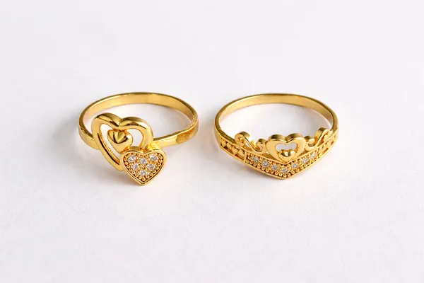 Gold_Tone_Heart_Charm_Bangle_for_Women