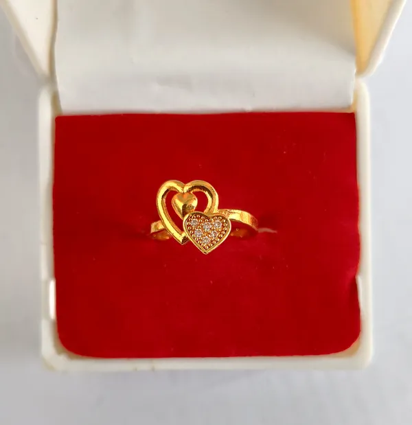 Gold_Tone_Heart_Charm_Bangle_for_Women