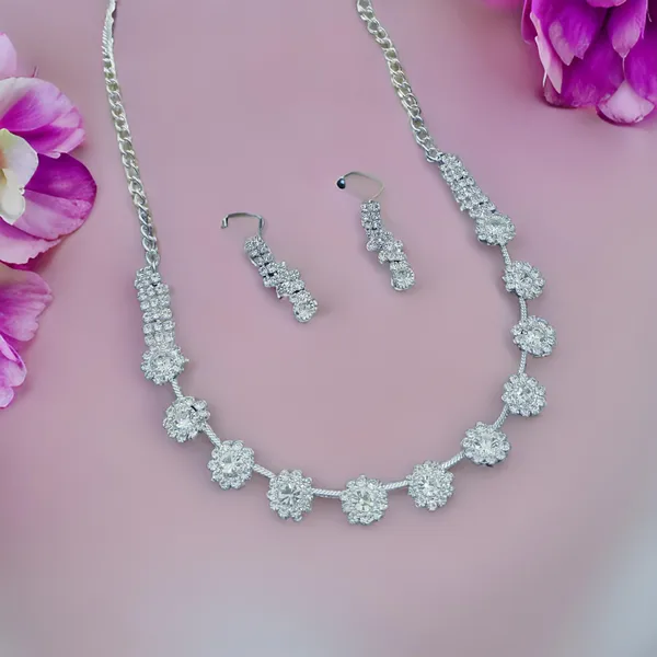 Silver_Tone_Floral_Necklace_And_Earring_Set_for_Women