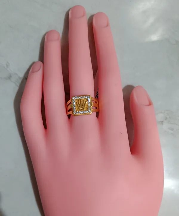 Gold_Tone_Square_Embellished_Ring_for_Unisex
