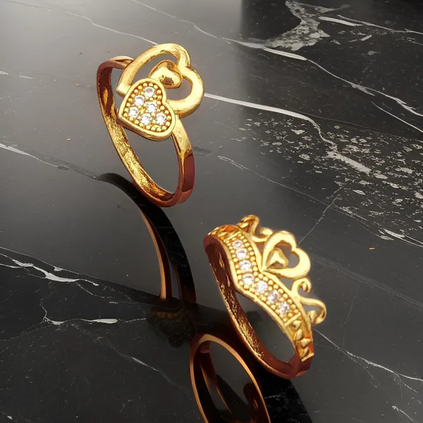 Gold_Tone_Heart_Charm_Bangle_for_Women