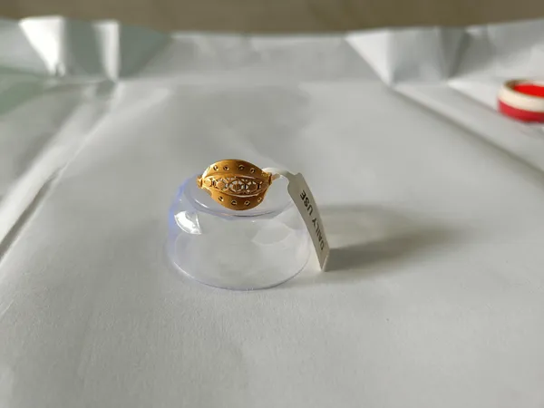 Gold-Tone_Ornate_Ring_for_Women