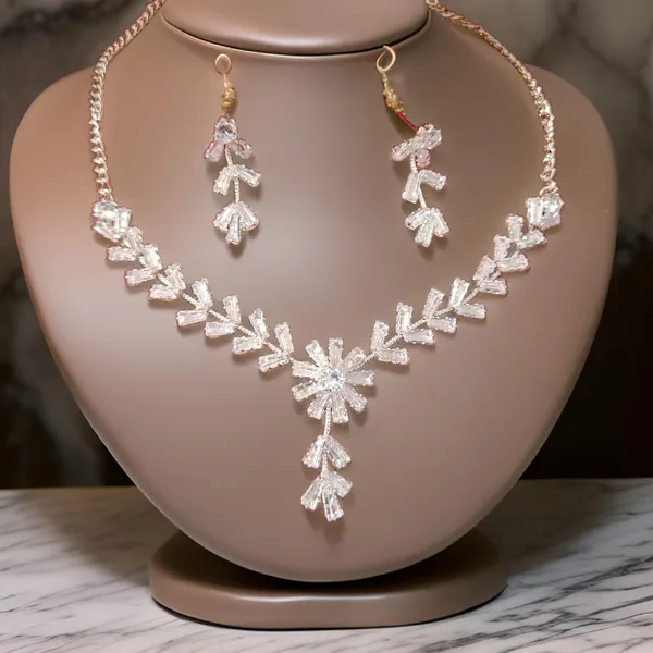 Silver_Tone_Crystal_Necklace_And_Earrings_Set_for_Women