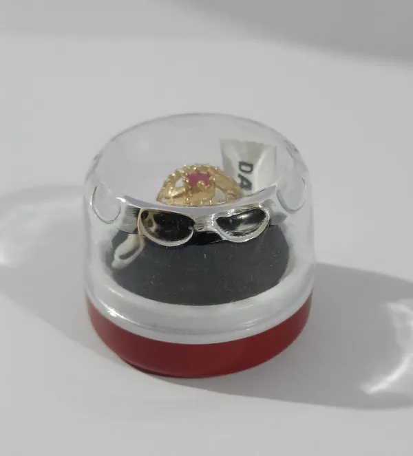 Gold_Tone_Stone_Embellished_Ring_for_Women