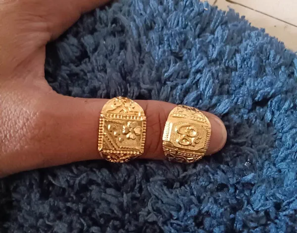 Gold_Tone_Engraved_Cufflinks_Pair