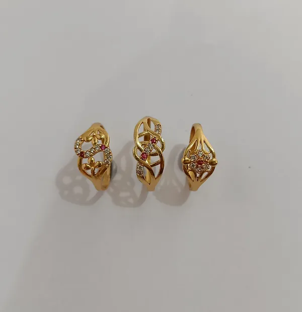 Gold-Tone_Stone_Detail_Ring_Set_for_Women