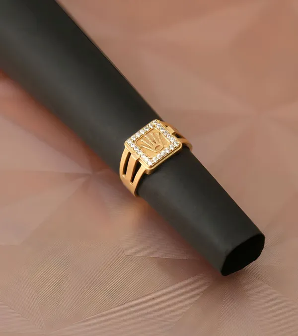Gold_Tone_Square_Embellished_Ring_for_Unisex