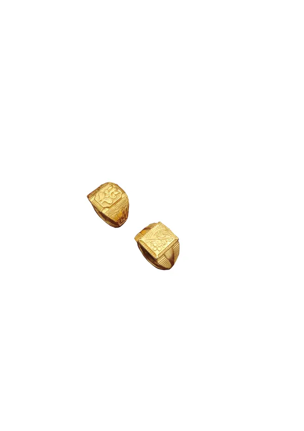 Gold_Tone_Embossed_Stud_Earrings_for_Women