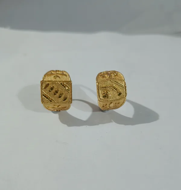 Gold_Tone_Ornate_Finger_Ring_for_Unisex