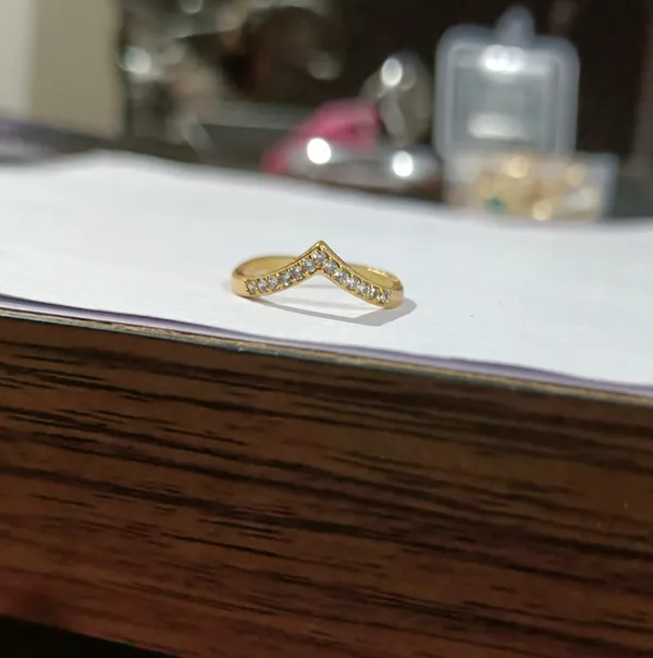 Gold_Tone_V_Shape_Stone_Studded_Ring_for_Women