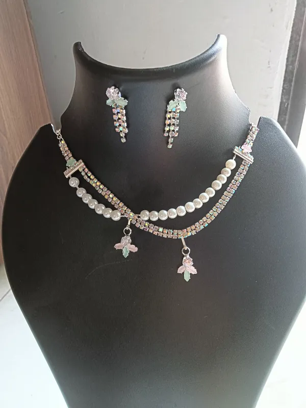 Multicolor_Crystal_Necklace_Set_for_Women
