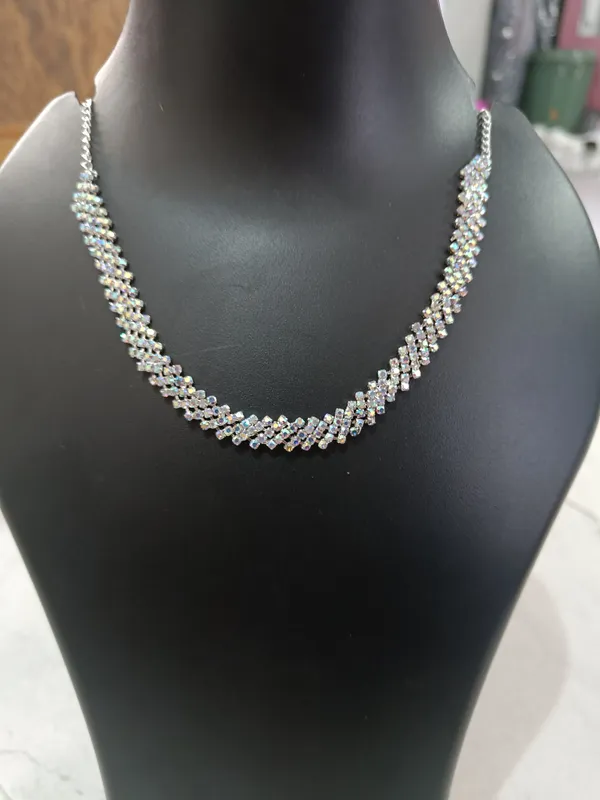Silver_Tone_Necklace_And_Earrings_Set_for_Women