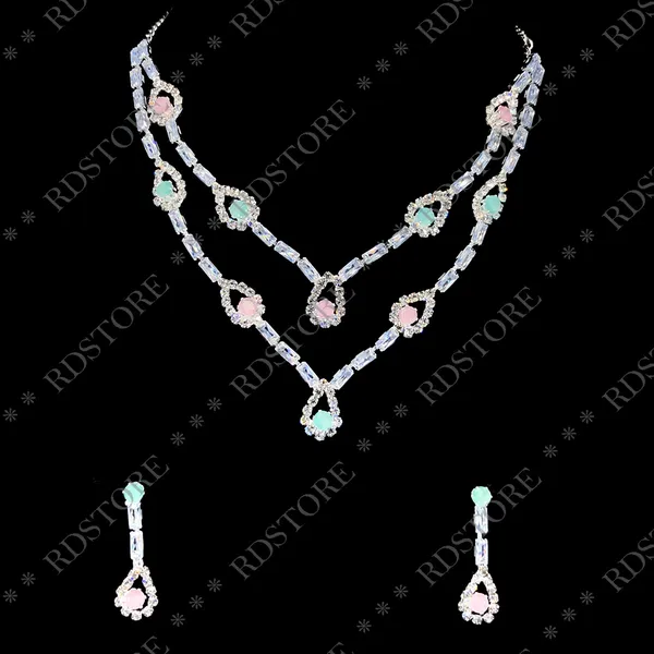 Silver_Tone_Layered_Necklace_Set_for_Women