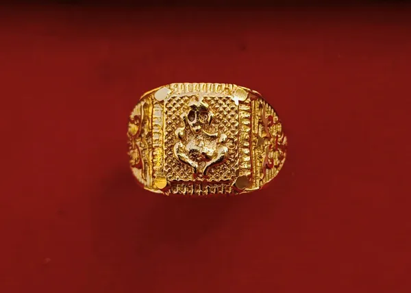 Gold-Toned_Embossed_Statement_Ring_for_Unisex