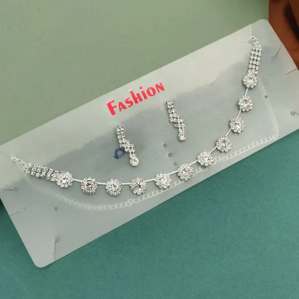 Silver_Tone_Floral_Necklace_And_Earring_Set_for_Women