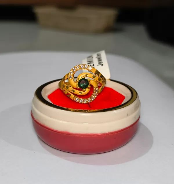 Gold_Tone_Swirl_Design_Ring_for_Women
