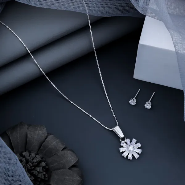 Silver_Tone_Floral_Pendant_Jewellery_Set_for_Women