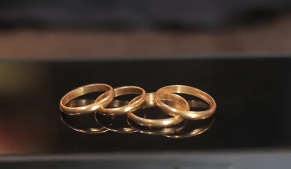 Copper_Coiled_Wire_Ring