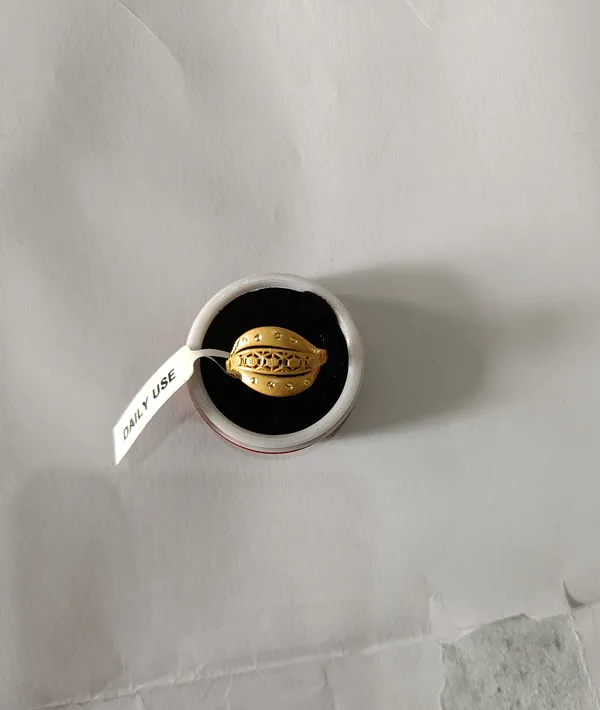 Gold-Tone_Ornate_Ring_for_Women