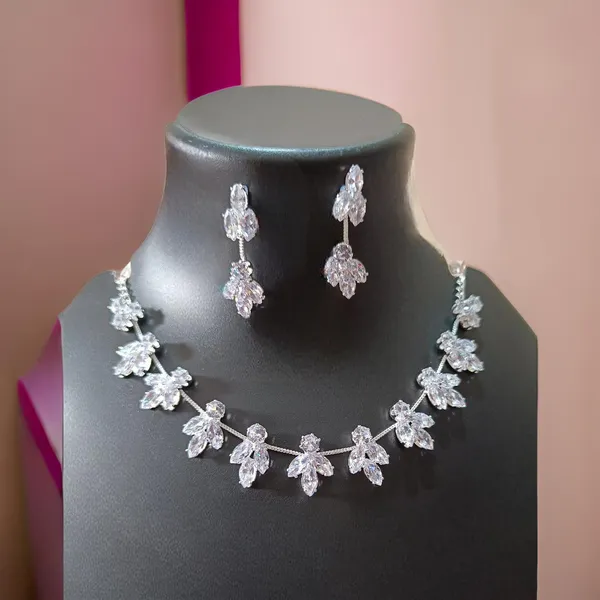 Silver-Tone_Crystal_Leaf_Necklace_Set_for_Women