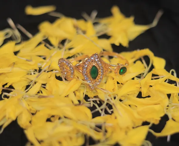 Gold_Tone_Green_Stone_Ring_for_Women