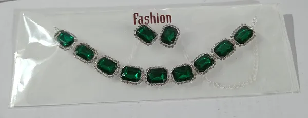 Green_Silver-Tone_Stone_Necklace_Set_for_Women