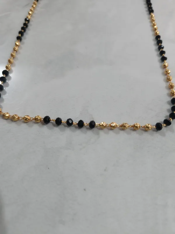 Black_Beaded_Gold_Tone_Mangalsutra_Necklace_for_Women