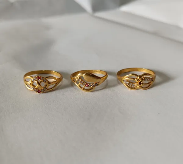 Gold-Tone_Statement_Ring_Set_for_Women