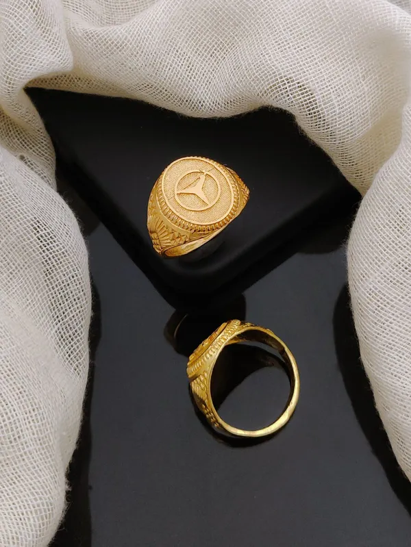 Gold_Tone_Engraved_Signet_Ring_for_Men